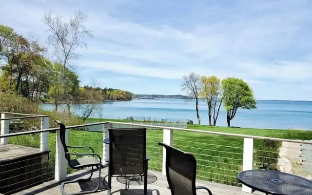 Saltair Inn Waterfront B&B