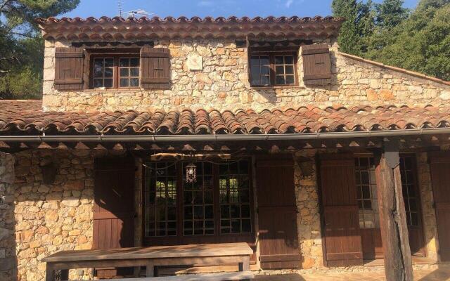 Provencial Stone Villa - Sleeps 10