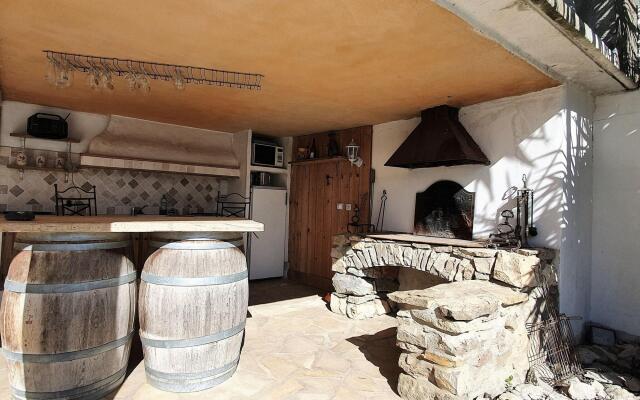 Majestic Villa in Homps With Private Pool