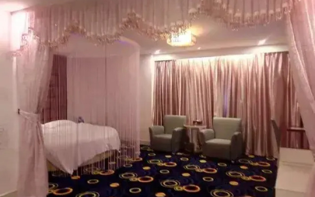 Ega   Hotel