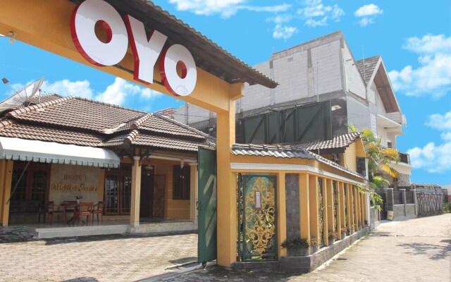 OYO 392 Hotel Mawar Saron