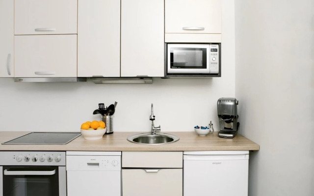 Bright and Charming Apartment Close to the Center