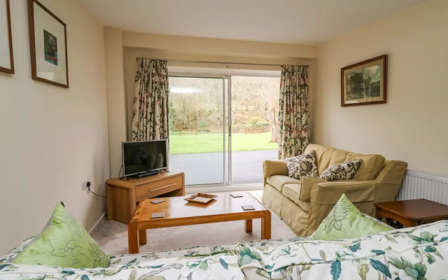 Salmon Cottage