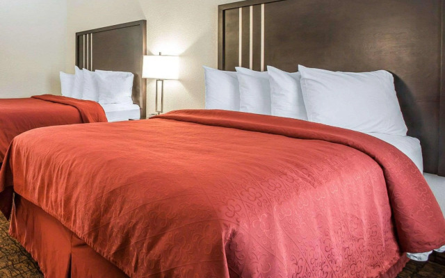 Quality Inn & Suites Woodland - Sacramento Airport