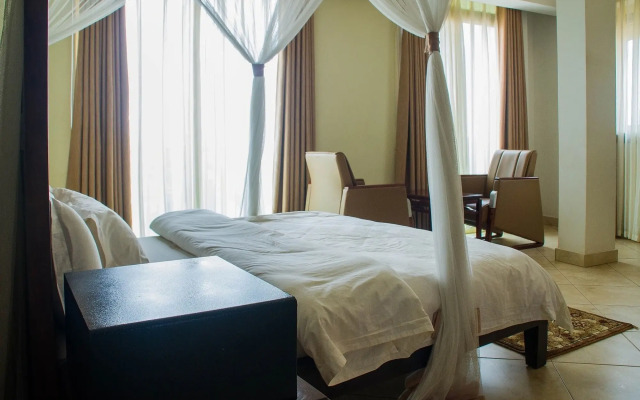 Hotel Kash Masaka Road