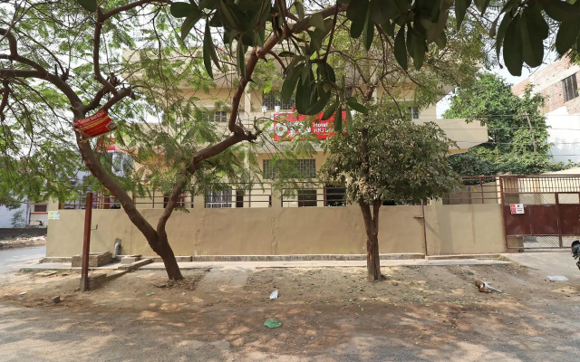 Hotel Hkj Sanskriti By OYO Rooms