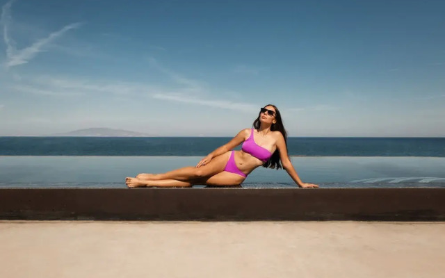 Almyra Oia Suites
