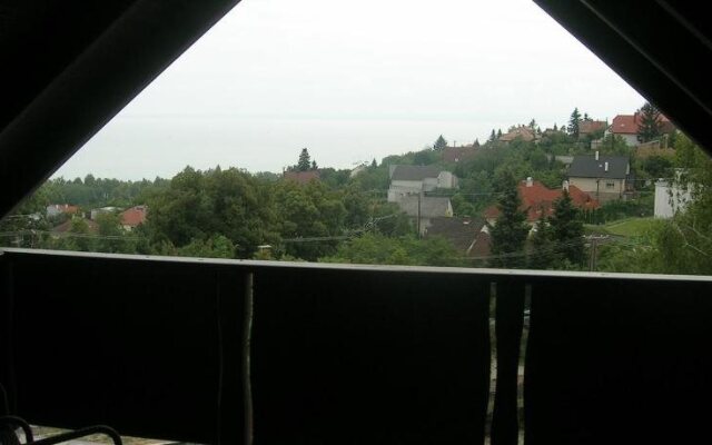 Balatoni Panoráma Villa