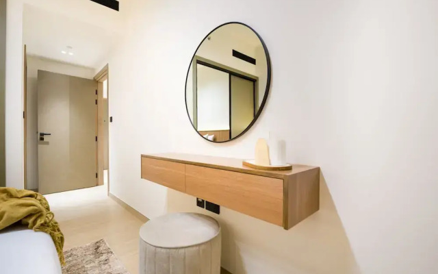 Easygo- Stylish 1bdr Binghatti Corner