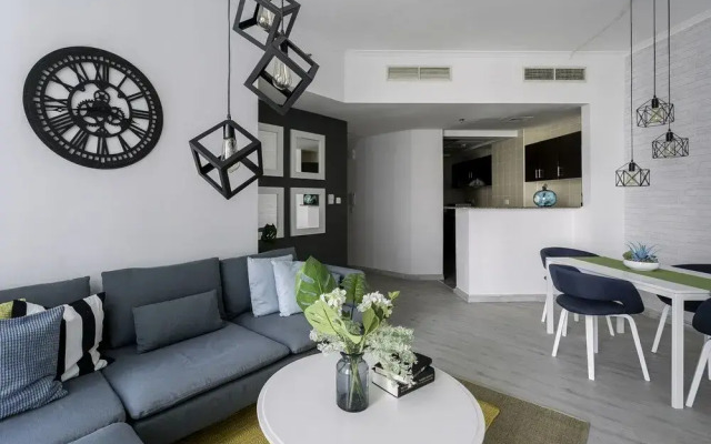 Torch Tower by One Perfect Stay