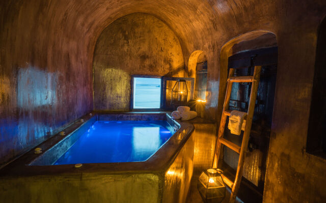 Gaia Suites