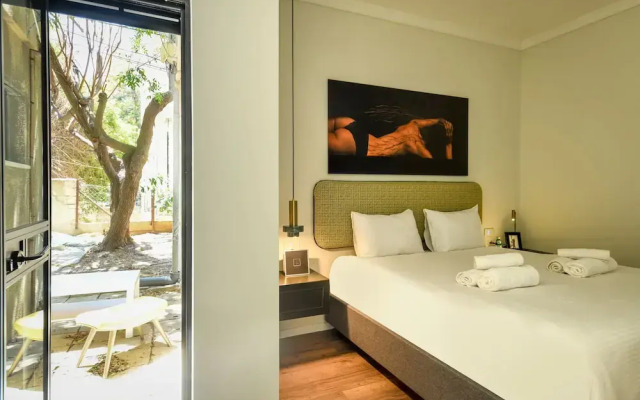 Sophisticated Tel Aviv Retreat 1BR Apt
