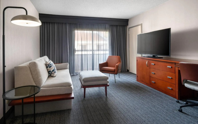 Courtyard by Marriott Seattle Southcenter
