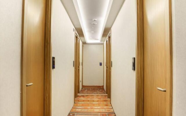 Discovery Hotel