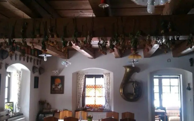 Dům U ospalého heligónu