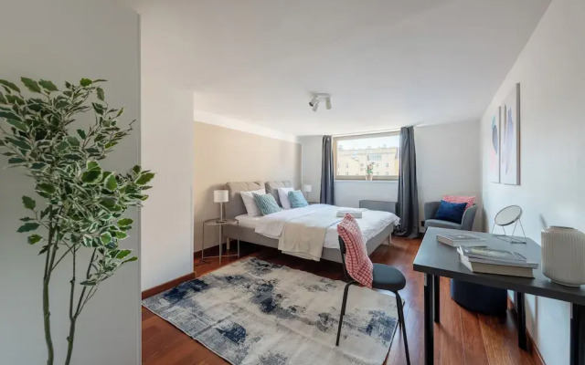 Luxury 5-bedrooms apart in Prague