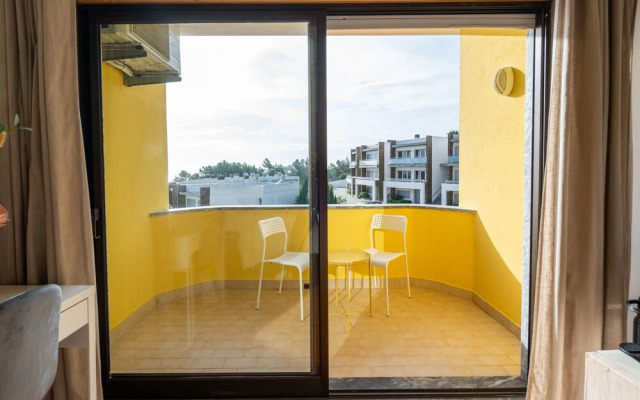 S.SOARES Beach Parede