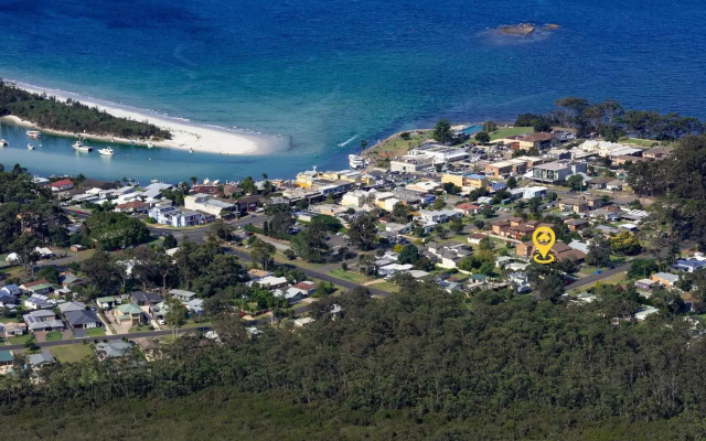 Bay Swell in the Heart of Huskisson