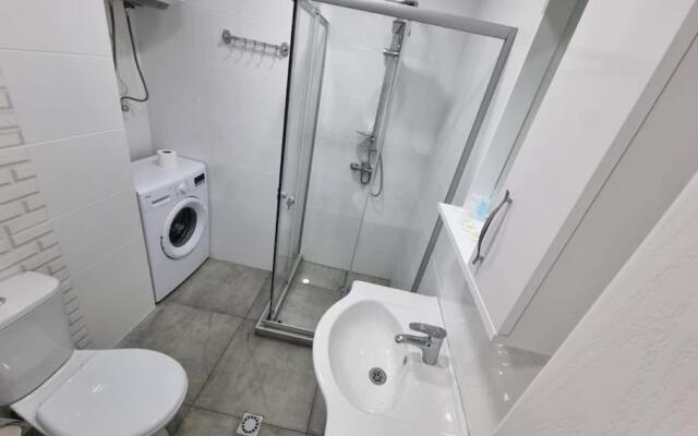 Leo Group Luxury Apartment 14-293A Sunrise Batumi