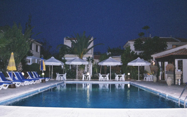 Tavros Hotel Apartments