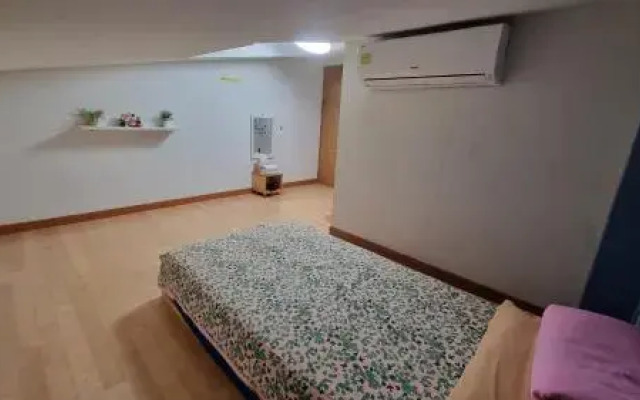 Tongyeong One Guesthouse