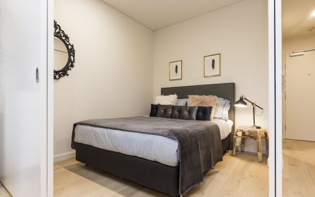 One Bedder With Pool Very Close to City