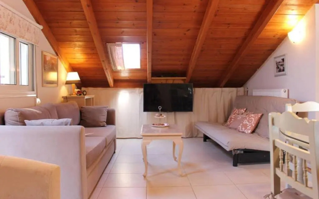 New independent loft, 360⁰ view, 5' beach/center