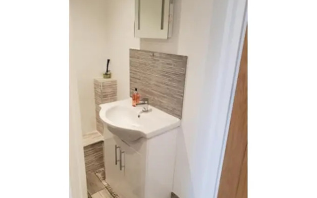 Oxford Modern Guest House