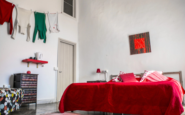 B&B Tecla