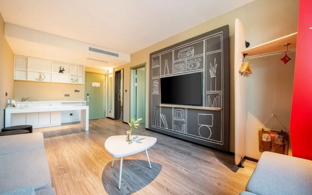 Hotel Ibis Dalian Yida Spring Field Hotel