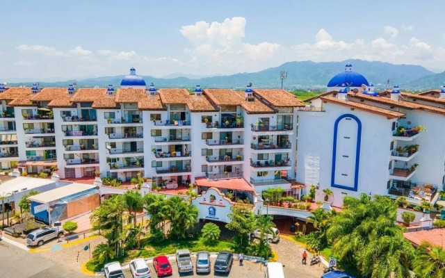 Condo Mr By Trvl2Hm