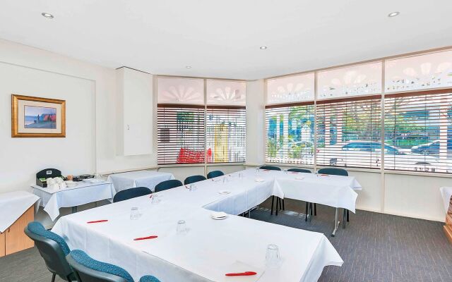 Mercure Cairns