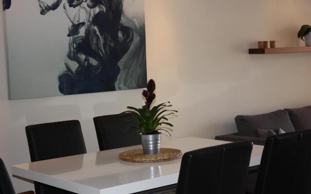 116 - Penthouse with Private Pool near beach