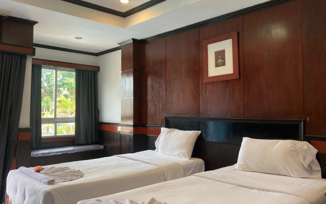 Season Palace Huahin Hotel