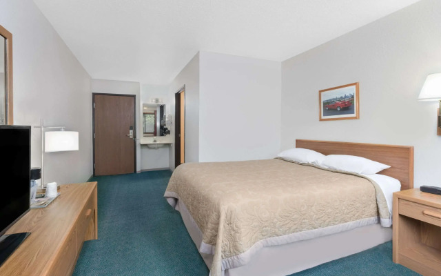 Super 8 By Wyndham Murdo