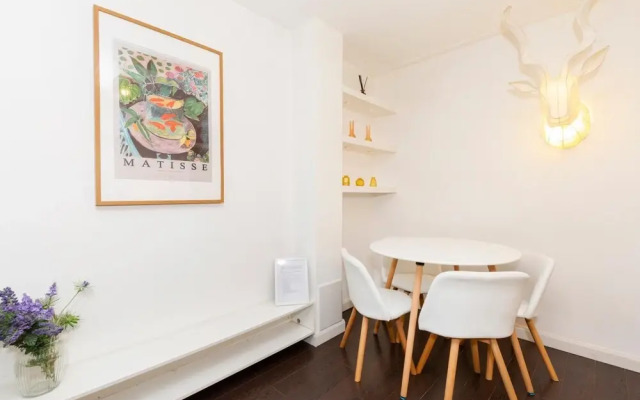 Contemporary 2BD Garden Maisonette Near Angel