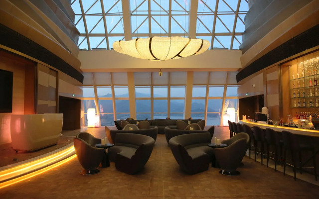 Sunrise Kempinski Hotel