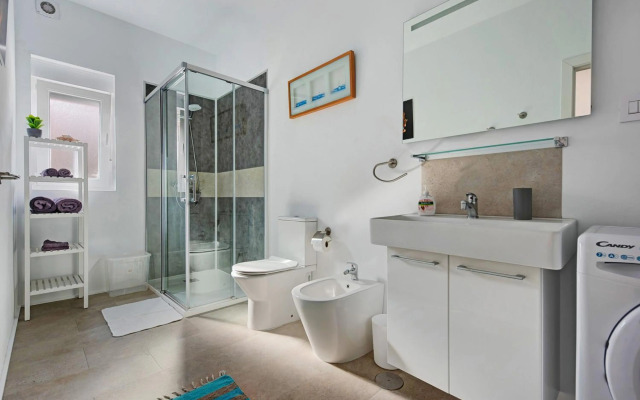 Fantastico 4 - With Large Private Terrace, Free Parking, air Conditioning, BBQ