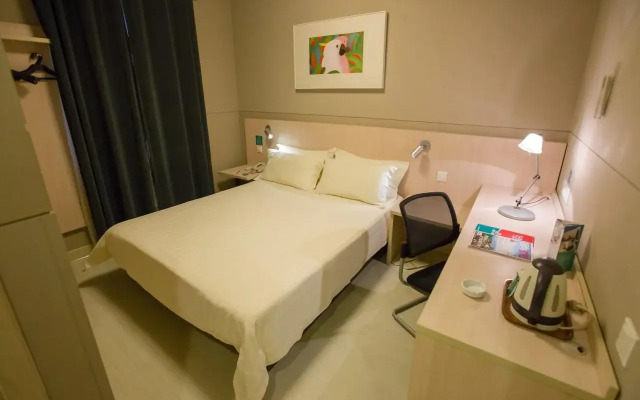 Jinjiang Inn Shanghai Fengxian Nanqiao Road