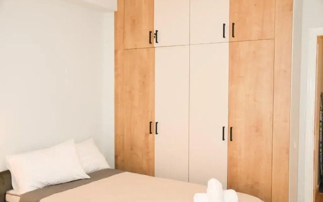 Comfy Central Apartment