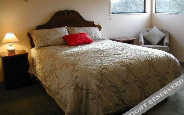 Crestwood Bed and Breakfast