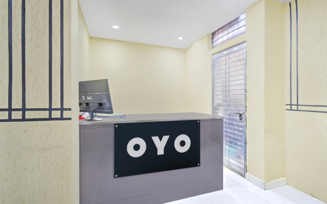 Hotel O by OYO HOLIDAY STAR IN Nampally Railway Station