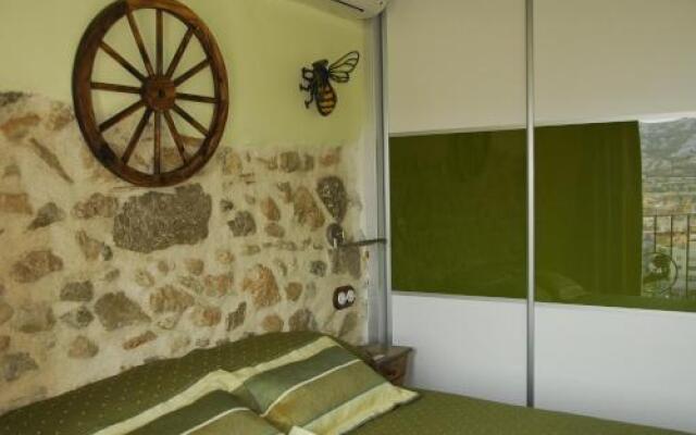 Hostal Temático El Peñón