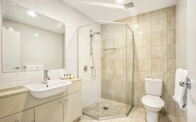 Pyrmont Harbour View Penthouse