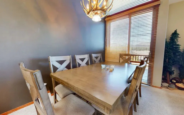 Snowcreek #991 3 Bedroom Condo