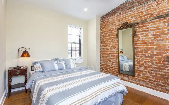South Philly Dream Home - Live Like a Local