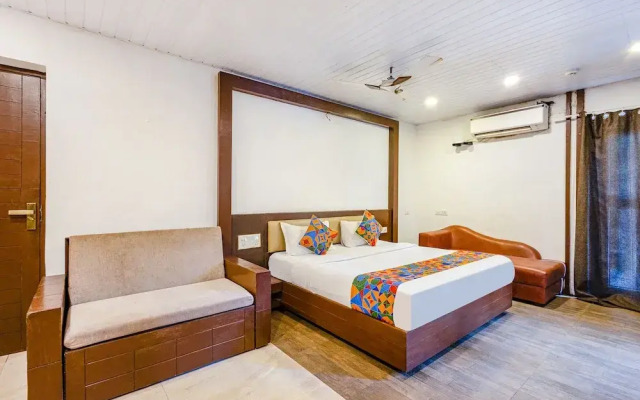 Fabhotel Prime 7 Eleven Resort