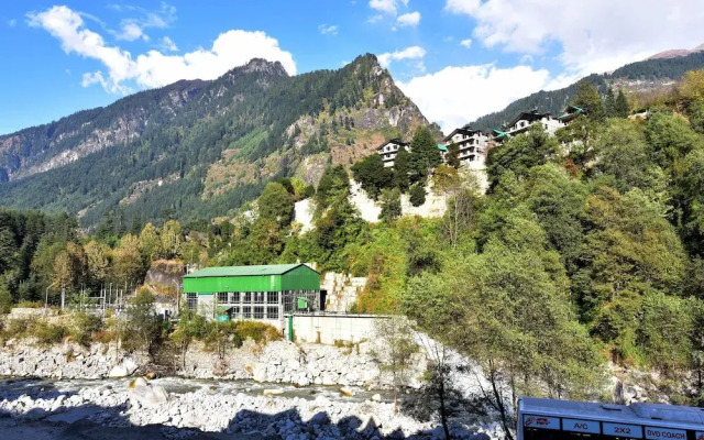OYO 19766 Hotel Manali Palace