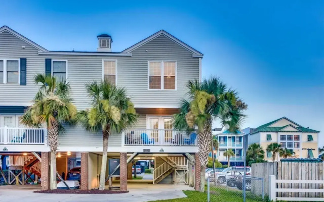 An Amazing Surfside Beach Escape