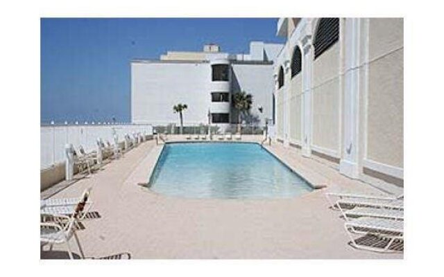 San Carlos Condominiums